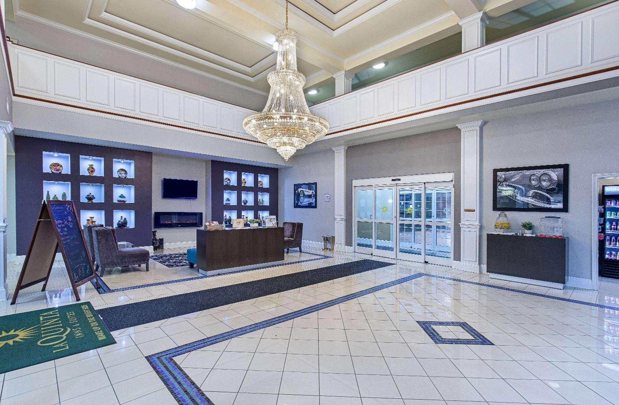 La Quinta By Wyndham Боулинг Грин Экстерьер фото